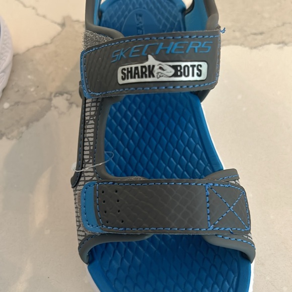 Brand new Sketcher Shark Bots light up sandals - Picture 4 of 4